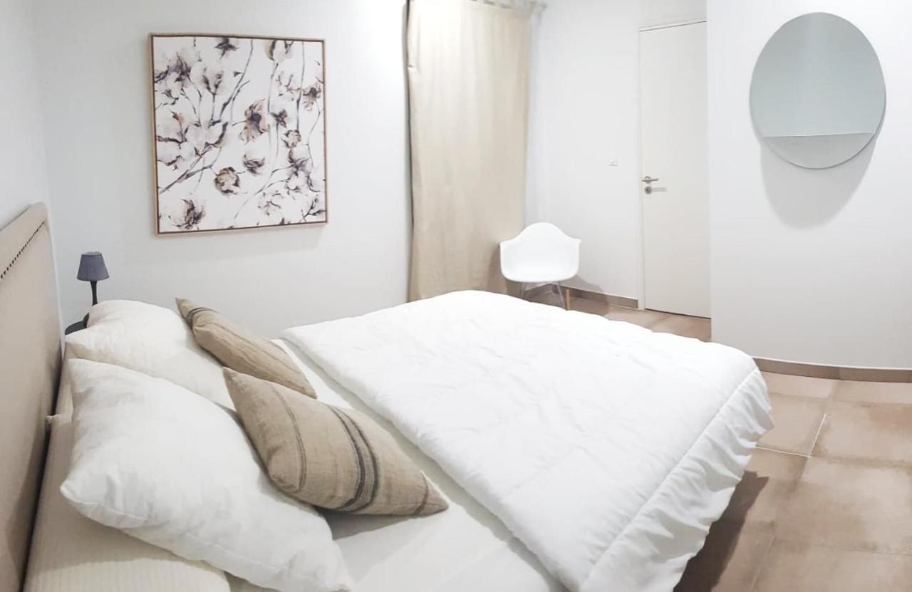 Apartamento Le Nid Discret avec Balcon et parking privé gratuit Sarlat Exterior foto