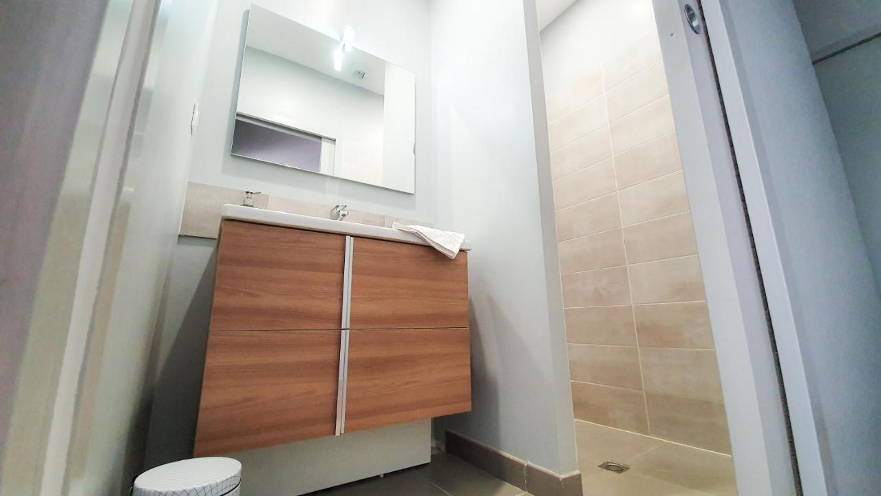 Apartamento Le Nid Discret avec Balcon et parking privé gratuit Sarlat Exterior foto